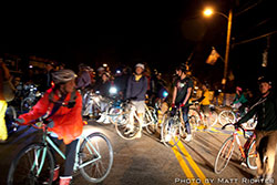 2010-lots-of-cyclists