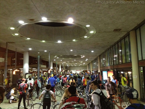 alberto-mena-station