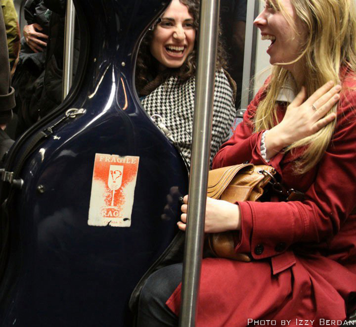 girls-laughing-no-pants-2011